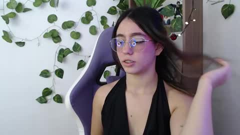 Snapshot of blairvicent chatting on February 27, 3:05 pm online show from February 27, 3:05 pm