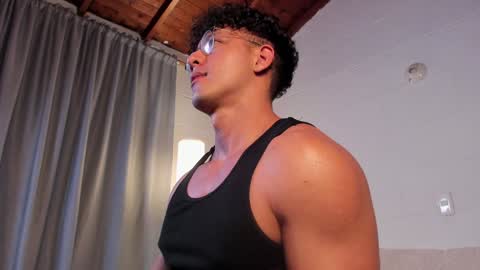 Blake Levi  Independent Model online show from December 27, 4:47 am