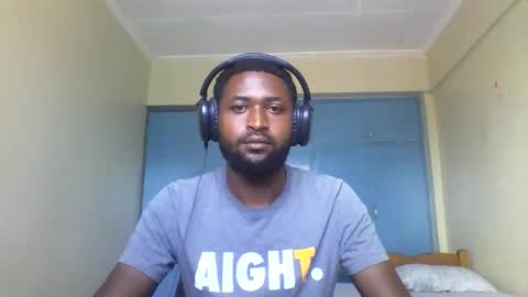 blakmoufaka online show from April 3, 5:14 am