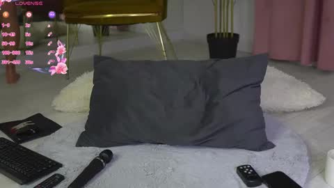 blakmy online show from November 13, 4:37 am