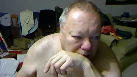 Snapshot of blemon32 chatting on December 29, 12:34 pm Bob online show from December 29, 12:34 pm
