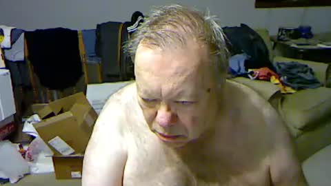 Snapshot of blemon32 chatting on October 16, 12:16 pm Bob online show from October 16, 12:16 pm