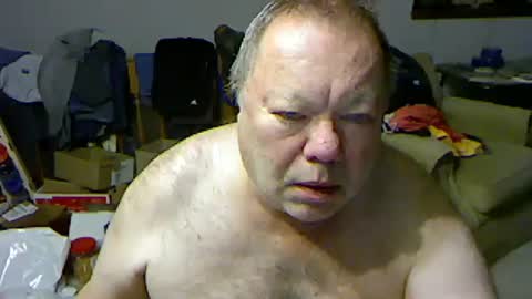Snapshot of blemon32 chatting on February 4, 12:33 pm Bob online show from February 4, 12:33 pm