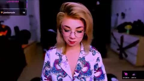 Nicole online show from October 24, 3:07 am