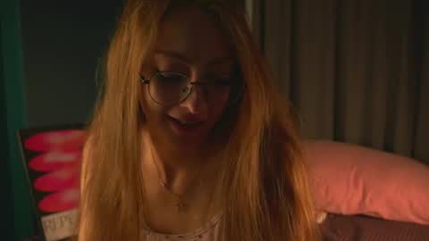  LiLy online show from September 20, 3:26 pm