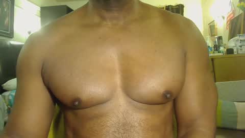 Snapshot of blkbiguncut10462 chatting on March 10, 10:18 am blkbiguncut10462 online show from March 10, 10:18 am