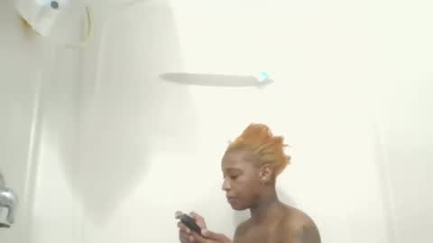 blknoranged33 online show from February 13, 9:56 am