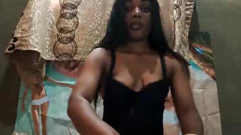 Lola online show from April 12, 8:29 am