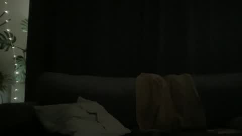 BlIdoL online show from December 21, 1:28 pm