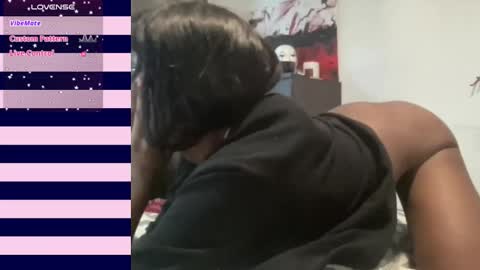 bloggirllaurel online show from March 13, 6:44 pm