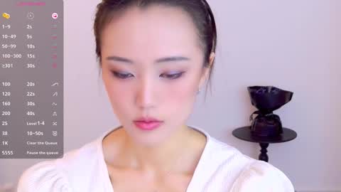 YoYo online show from December 4, 3:50 am