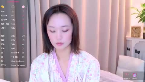 YoYo online show from November 6, 8:06 am