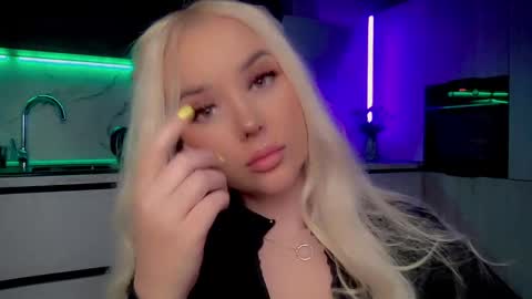 Lana online show from February 24, 3:02 am