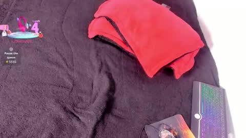 Snapshot of blonde__cute chatting on September 20, 3:04 pm Esperancita and Karina online show from September 20, 3:04 pm