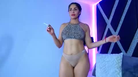 alejandra online show from October 6, 3:35 am