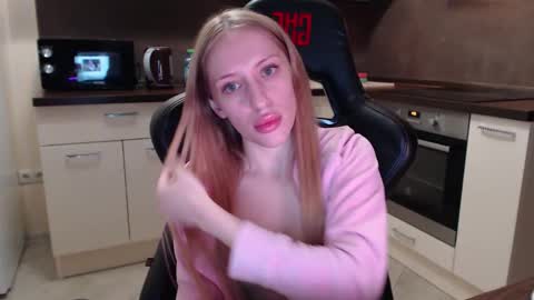 Viktoriia online show from September 19, 5:05 pm