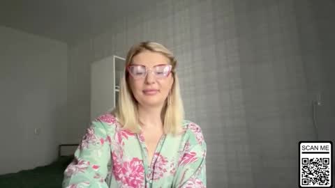 blondie_xoxoxo online show from November 21, 8:23 am