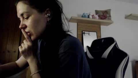 blondyelena online show from February 9, 7:23 am