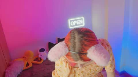 Bloom online show from February 26, 2:20 pm