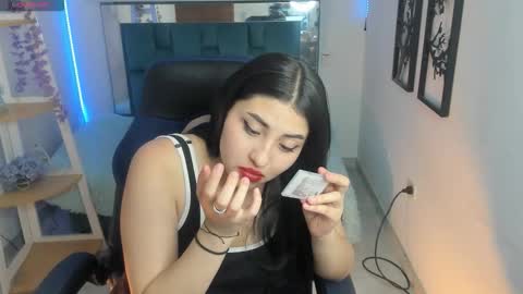 bloom_winxx online show from February 11, 5:00 am