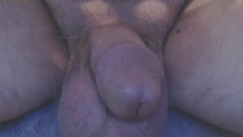 Snapshot of bluebee420 chatting on January 17, 9:49 am bluebee420 online show from January 17, 9:49 am