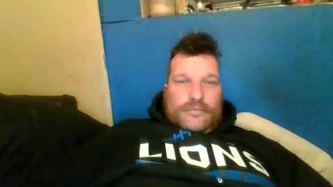 bluedemoneyes1986 online show from February 27, 5:29 am