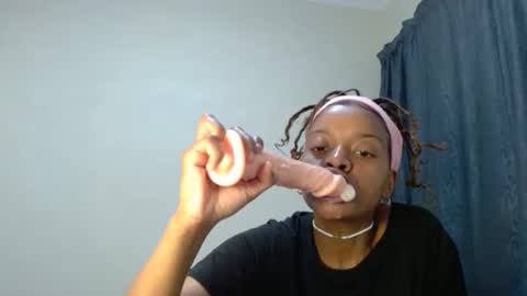 Tee online show from March 30, 6:30 pm