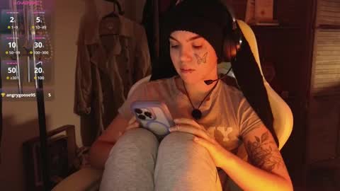 Blue online show from March 9, 6:39 am