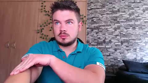 Snapshot of blueeyeboy0 chatting on October 3, 7:49 am blueeyeboy0 online show from October 3, 7:49 am