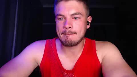 Snapshot of blueeyeboy0 chatting on December 5, 7:44 pm blueeyeboy0 online show from December 5, 7:44 pm
