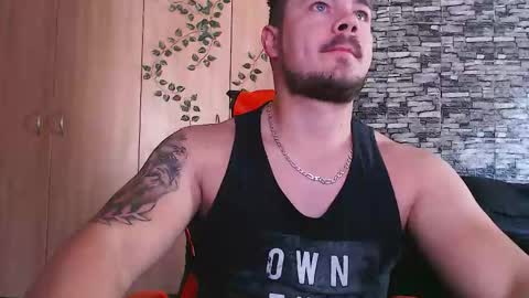 Snapshot of blueeyeboy0 chatting on September 26, 6:54 am blueeyeboy0 online show from September 26, 6:54 am