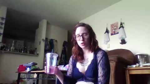 Blueeyedbeauty online show from April 17, 10:23 pm