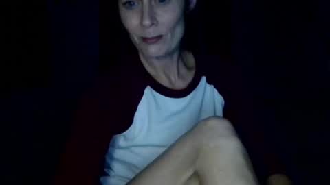Snapshot of blueeyedlie chatting on October 16, 5:07 am Blueeyedlie online show from October 16, 5:07 am