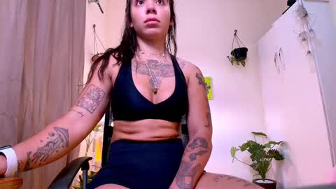 Snapshot of bluemysticlady chatting on October 20, 10:20 am FLORAA online show from October 20, 10:20 am