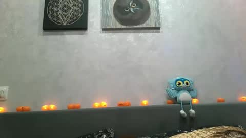 BlueXOwl online show from March 28, 7:26 pm