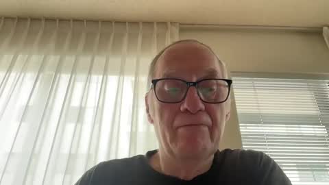 Blueyedudeseattle online show from October 1, 4:50 pm