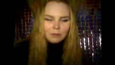 Snapshot of blushing_star chatting on February 21, 4:48 pm blushing_star online show from February 21, 4:48 pm