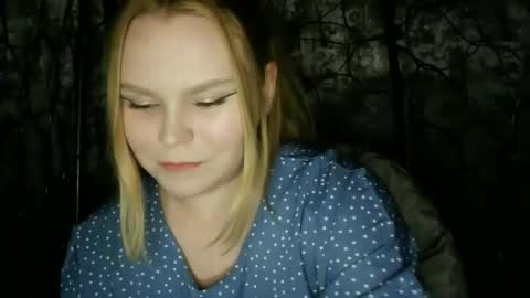 Snapshot of blushing_star chatting on September 25, 4:47 pm blushing_star online show from September 25, 4:47 pm