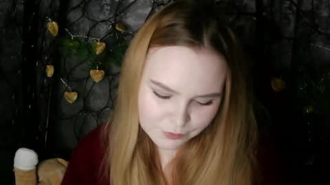 blushing_star online show from March 12, 4:11 pm