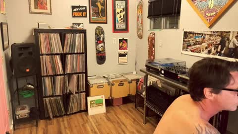 ZuperZexyZounds online show from April 4, 7:04 am