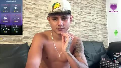 Bob  INDEPENDENT MODEL online show from March 24, 9:32 pm