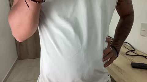 Bob  INDEPENDENT MODEL online show from September 11, 2:46 am