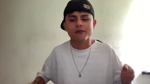 Bob  INDEPENDENT MODEL online show from December 27, 8:18 pm