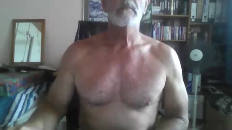 Bobbgud online show from December 2, 1:31 pm