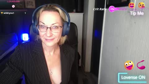 Snapshot of boeslaboes chatting on September 29, 2:21 am Ningifun couple online show from September 29, 2:21 am