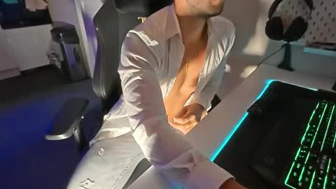 boiteasex online show from September 13, 3:36 pm