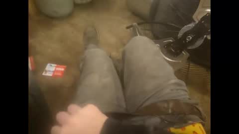 bombinshaman online show from November 25, 4:50 pm