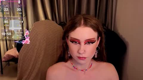 Karen online show from November 9, 8:33 pm