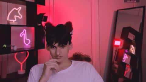 bondi_vv online show from November 21, 7:34 pm