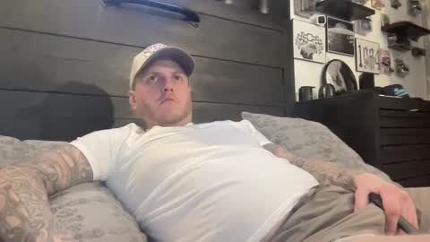 boner4you1994 online show from February 4, 9:17 am